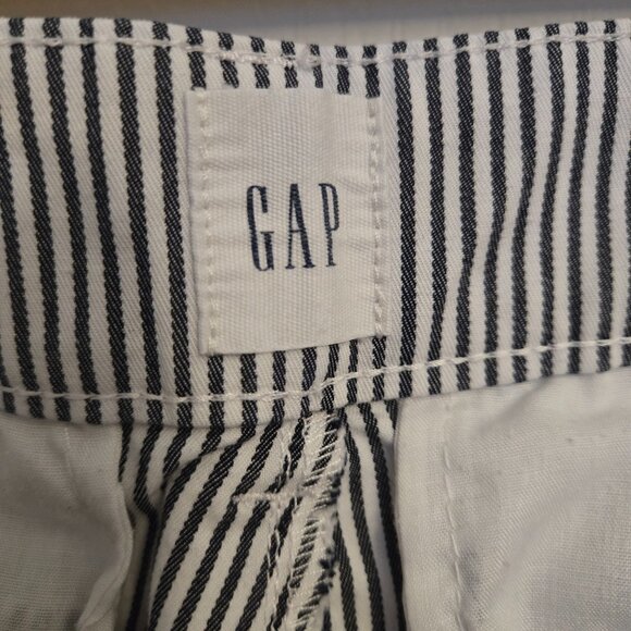 GAP Girlfriend Utility Khaki Pants Railroad Striped Blue Seersucker Size 6 - Picture 4 of 7